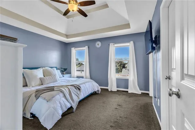 $409,950 | 824 North Hickory Drive, Tonganoxie, KS 66086