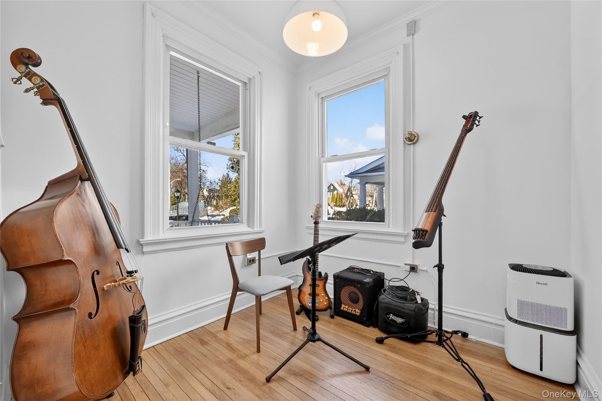 152 Sutton Manor Road New Rochelle, NY 10801 - Photo 20 of 49