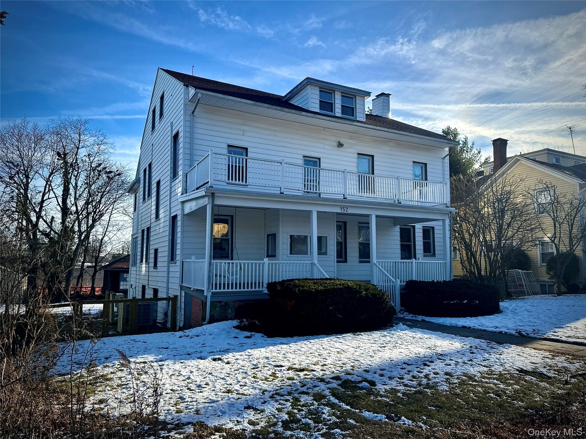 152 Sutton Manor Road New Rochelle, NY 10801 - Photo 2 of 4