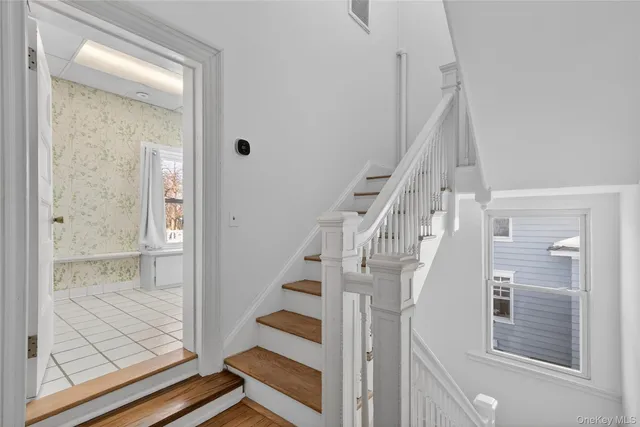 $1,125,000 | 152 Sutton Manor Road, New Rochelle, NY 10801