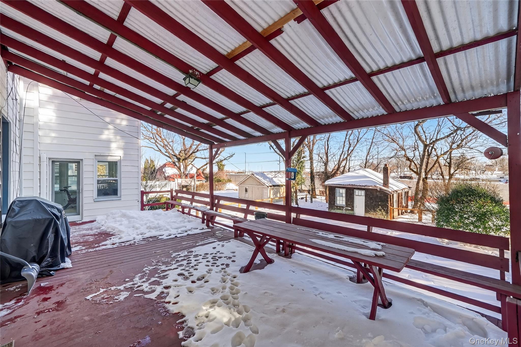 152 Sutton Manor Road New Rochelle, NY 10801 - Photo 37 of 49