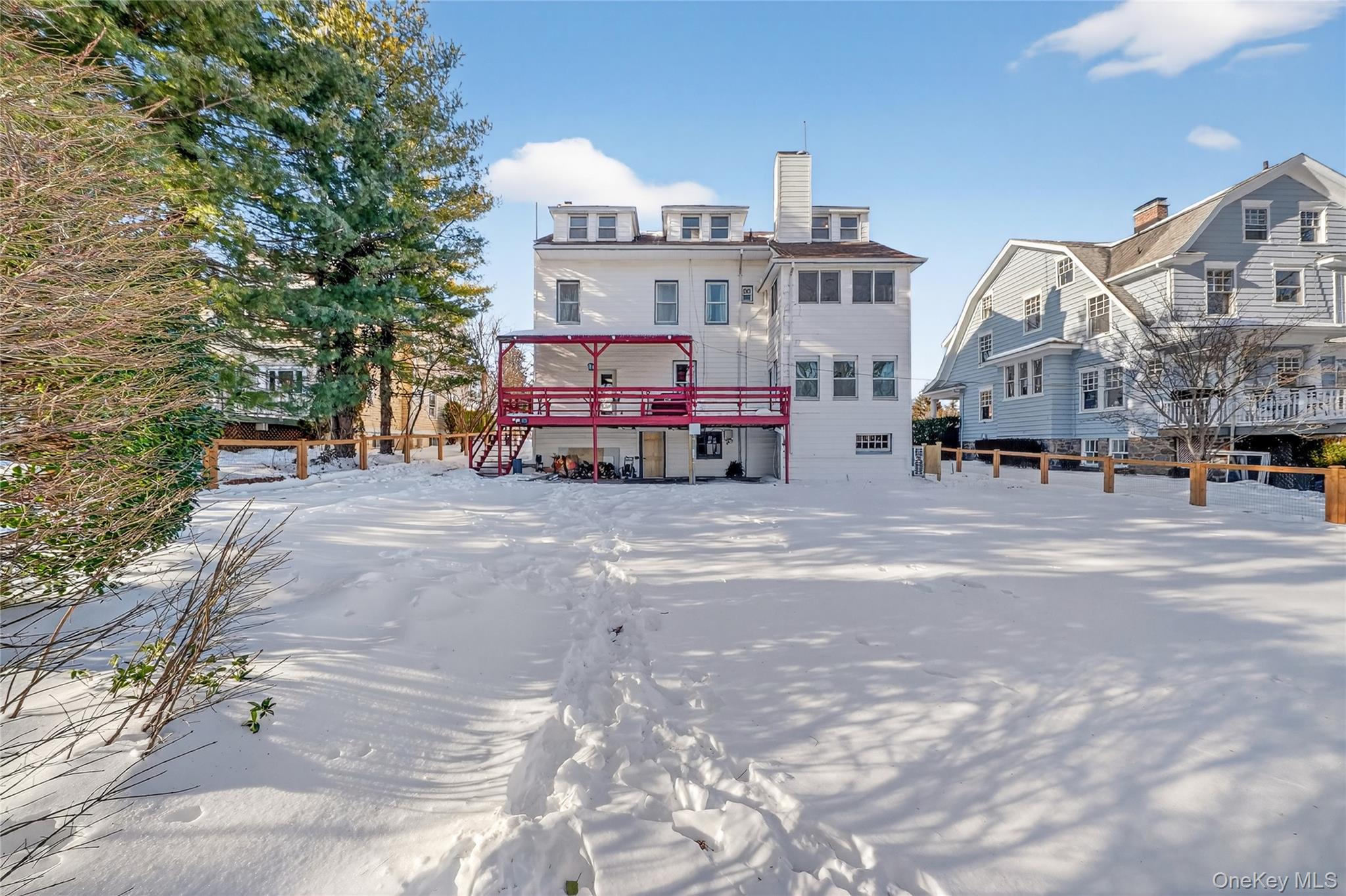 152 Sutton Manor Road New Rochelle, NY 10801 - Photo 39 of 49