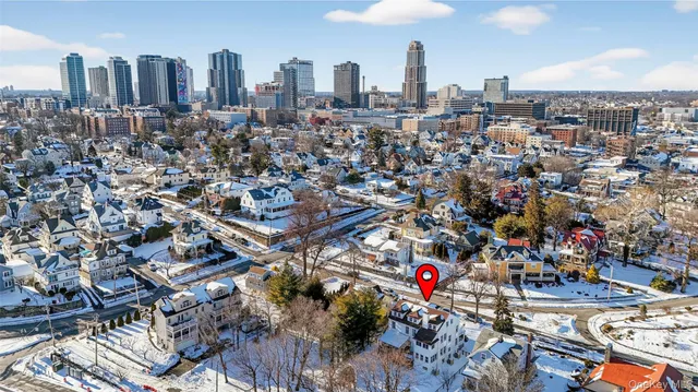 $1,125,000 | 152 Sutton Manor Road, New Rochelle, NY 10801