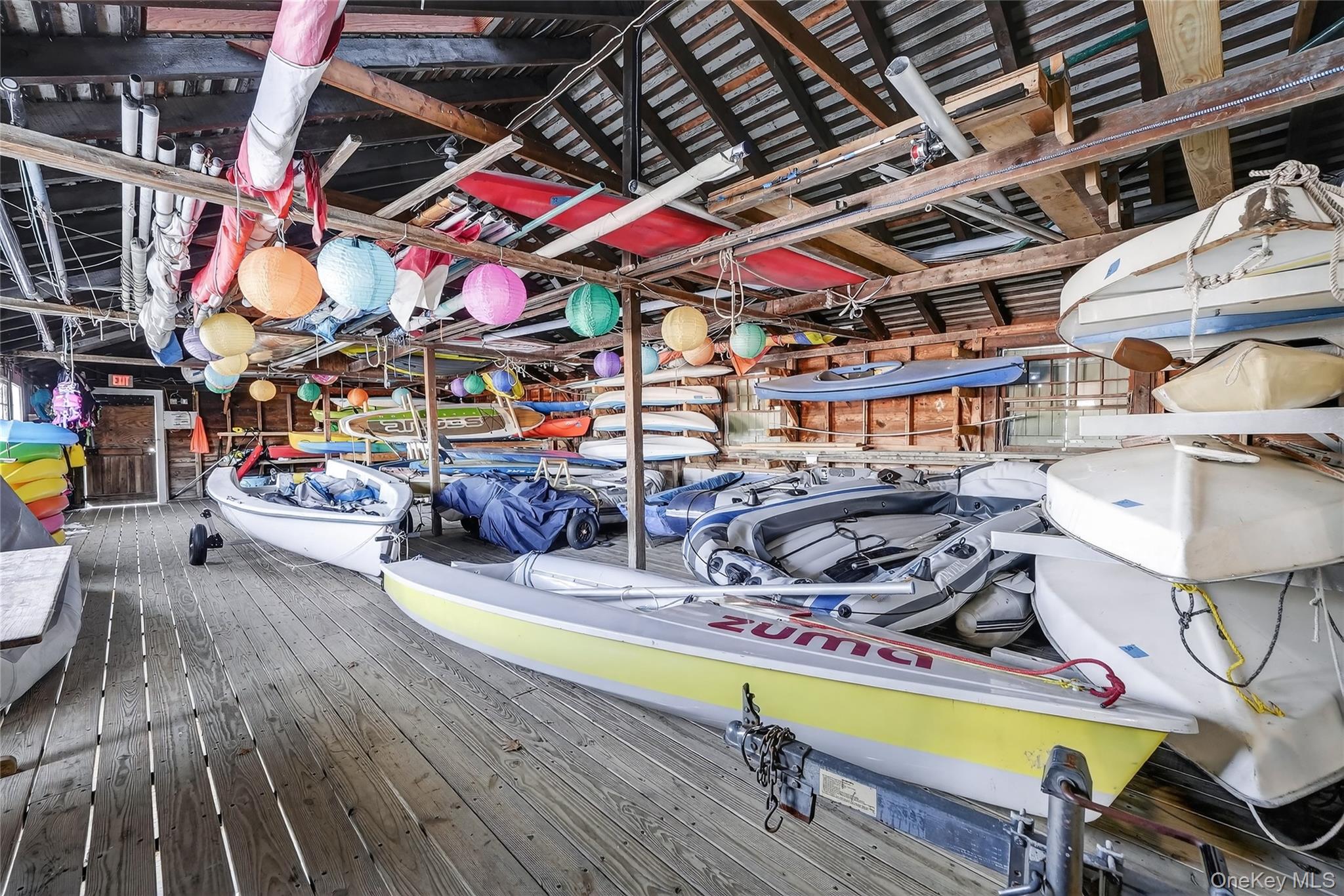 152 Sutton Manor Road New Rochelle, NY 10801 - Photo 42 of 49