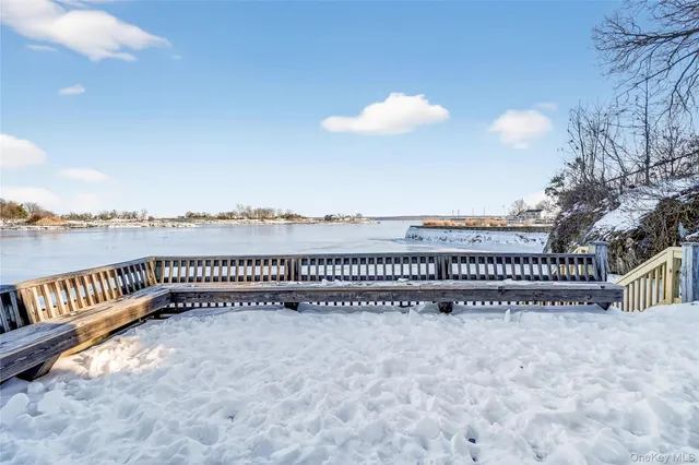 $1,125,000 | 152 Sutton Manor Road, New Rochelle, NY 10801