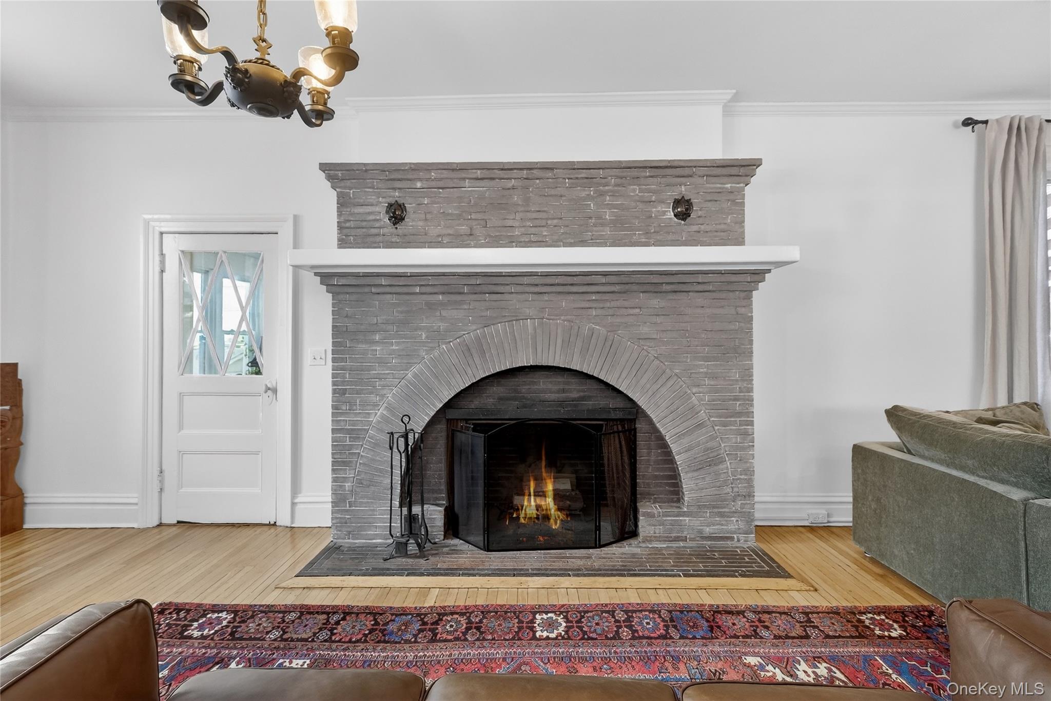 152 Sutton Manor Road New Rochelle, NY 10801 - Photo 6 of 49