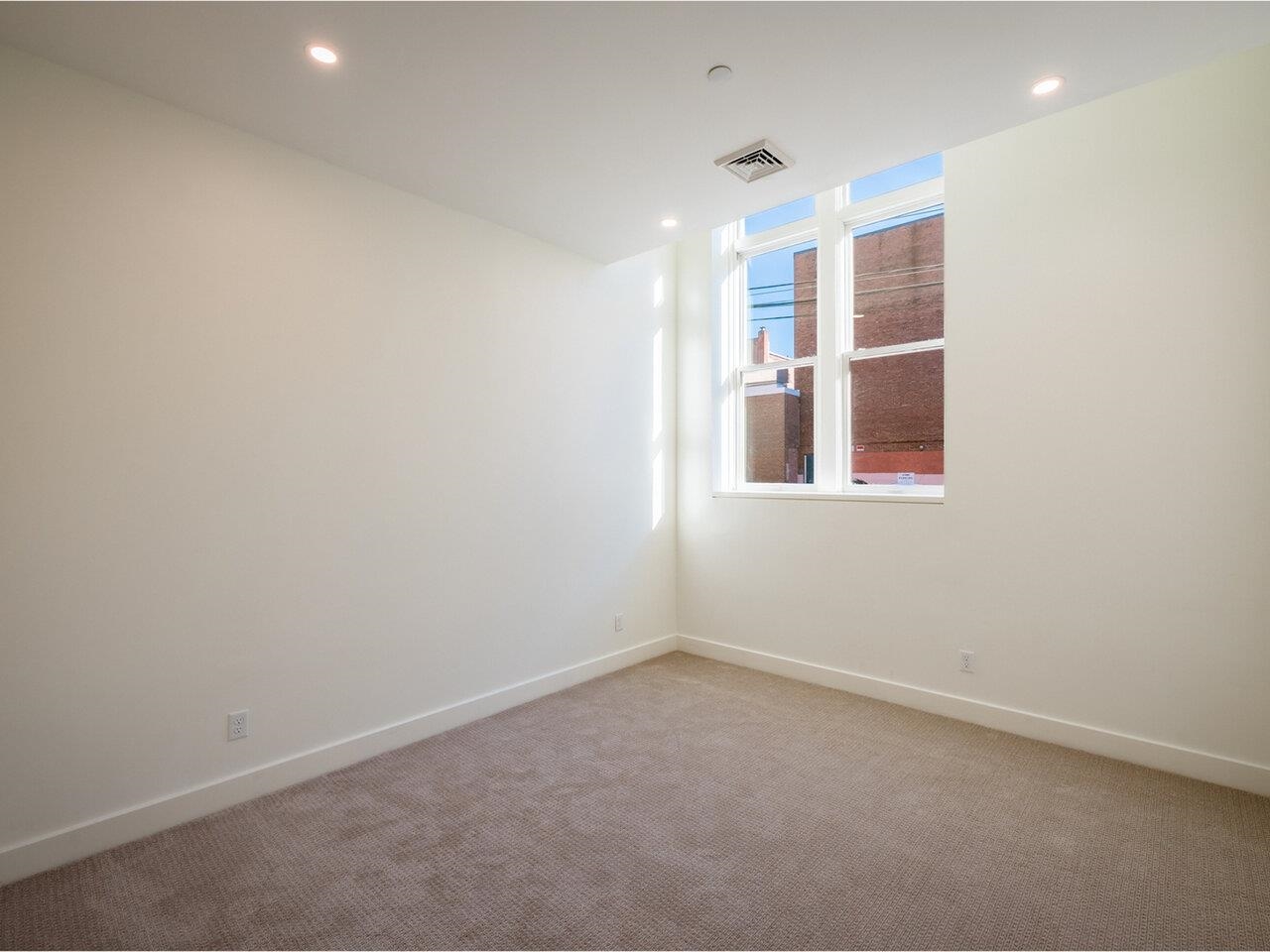 131 Main Street, Unit 2A1 Burlington, VT 05401 - Photo 12 of 29