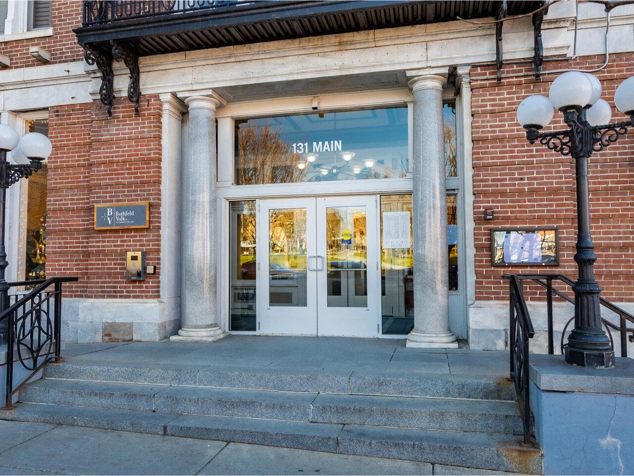 131 Main Street, Unit 2A1 Burlington, VT 05401 - Photo 23 of 29