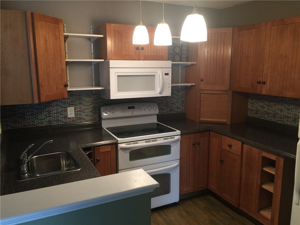 86 Mill Street, Unit 302 Woonsocket, RI 02895 - Photo 3 of 15 Gallery Image 3