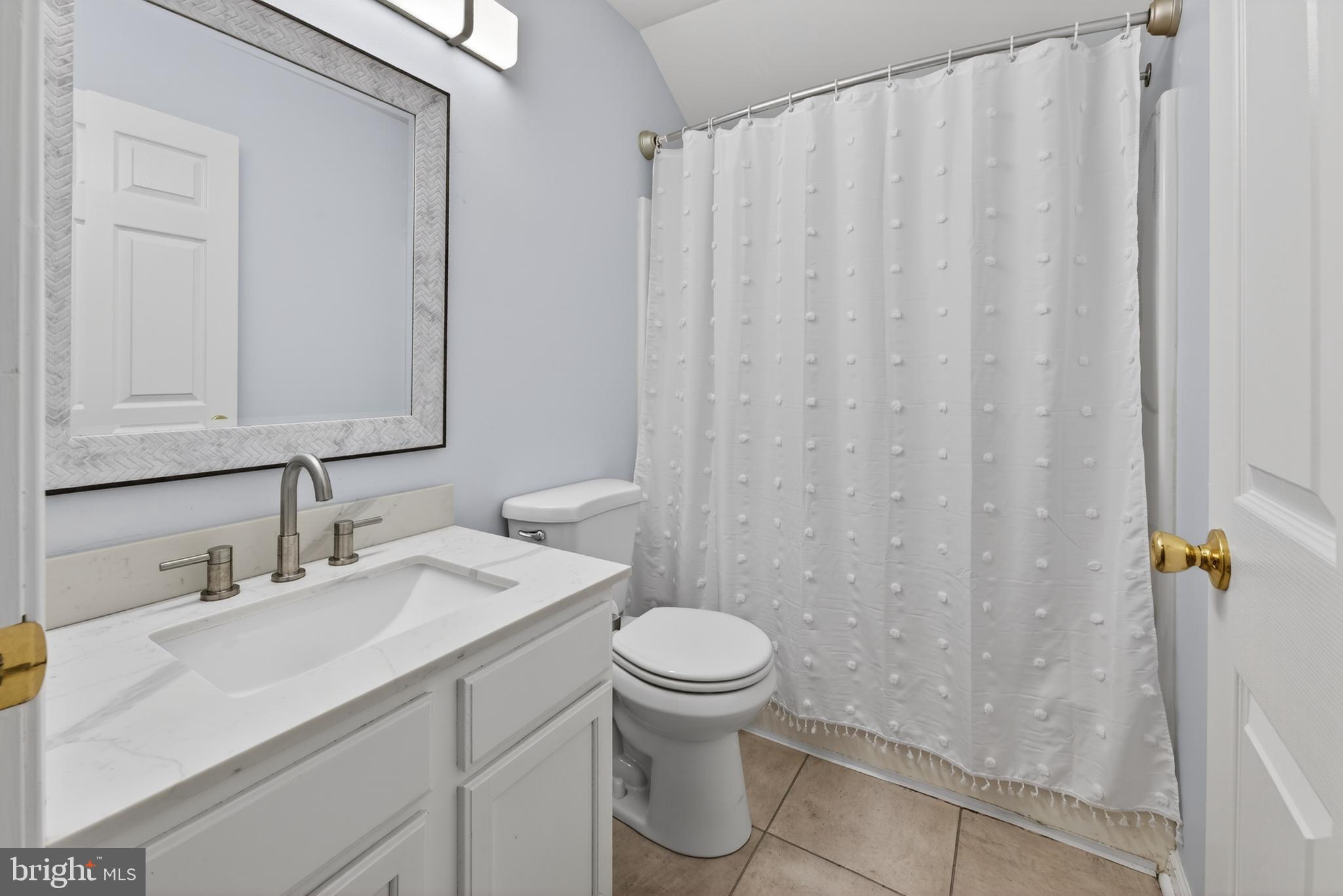 189 Aleksander Lane Mount Royal, NJ 08061 - Photo 26 of 60 Additional full bathroom