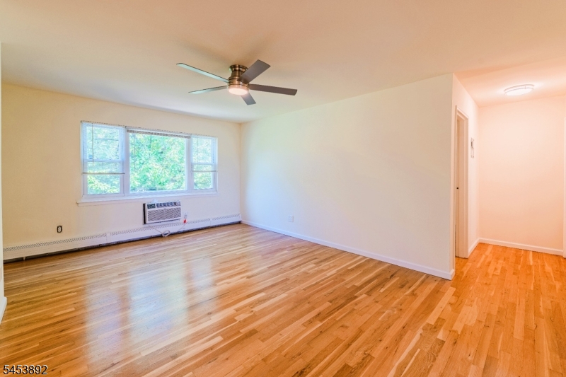 93 Fox Road, Unit 3B Edison, NJ 08817 - Photo 2 of 21 Gallery Image 2