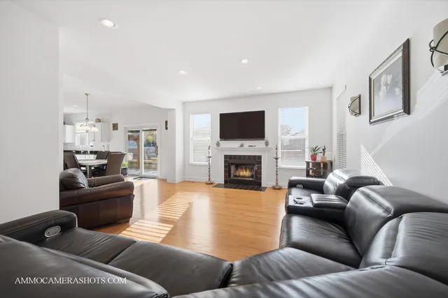 $675,000 | 1205 Red Clover Drive, Naperville, IL 60564