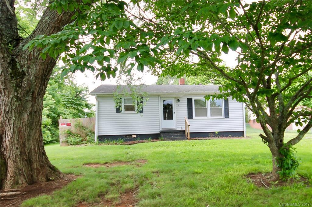 9 Homestead Road Candler, NC 28715 - Photo 11 of 12 Gallery Image 11