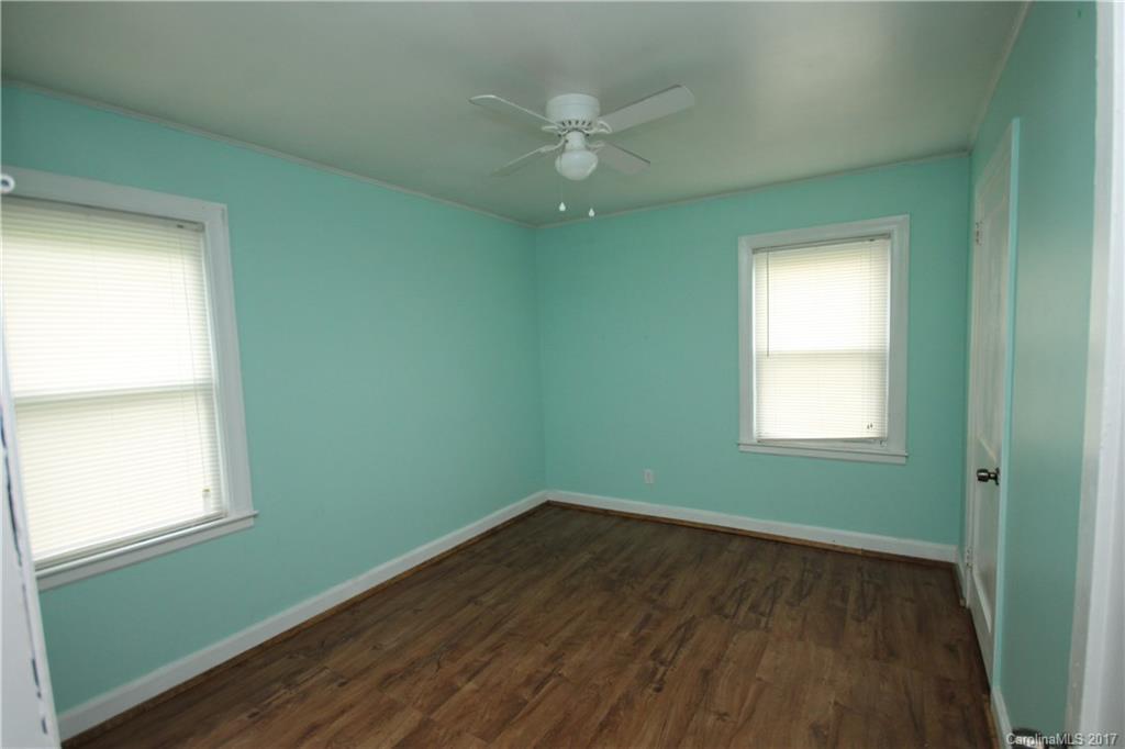 9 Homestead Road Candler, NC 28715 - Photo 4 of 12 Gallery Image 4