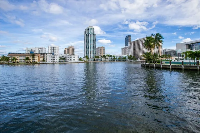 a view of city view with lake view