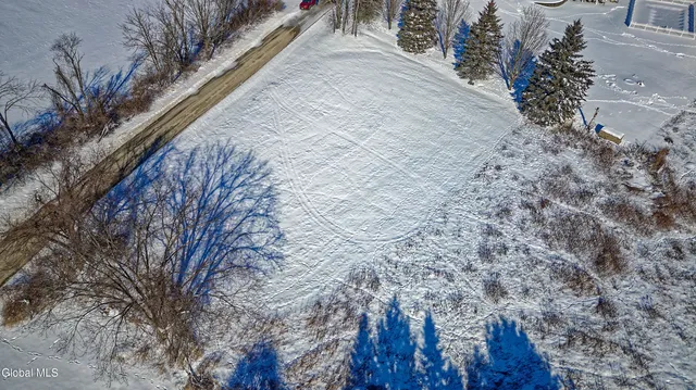 $110,000 | 98 Wilrose Lane, Brunswick, NY 12180