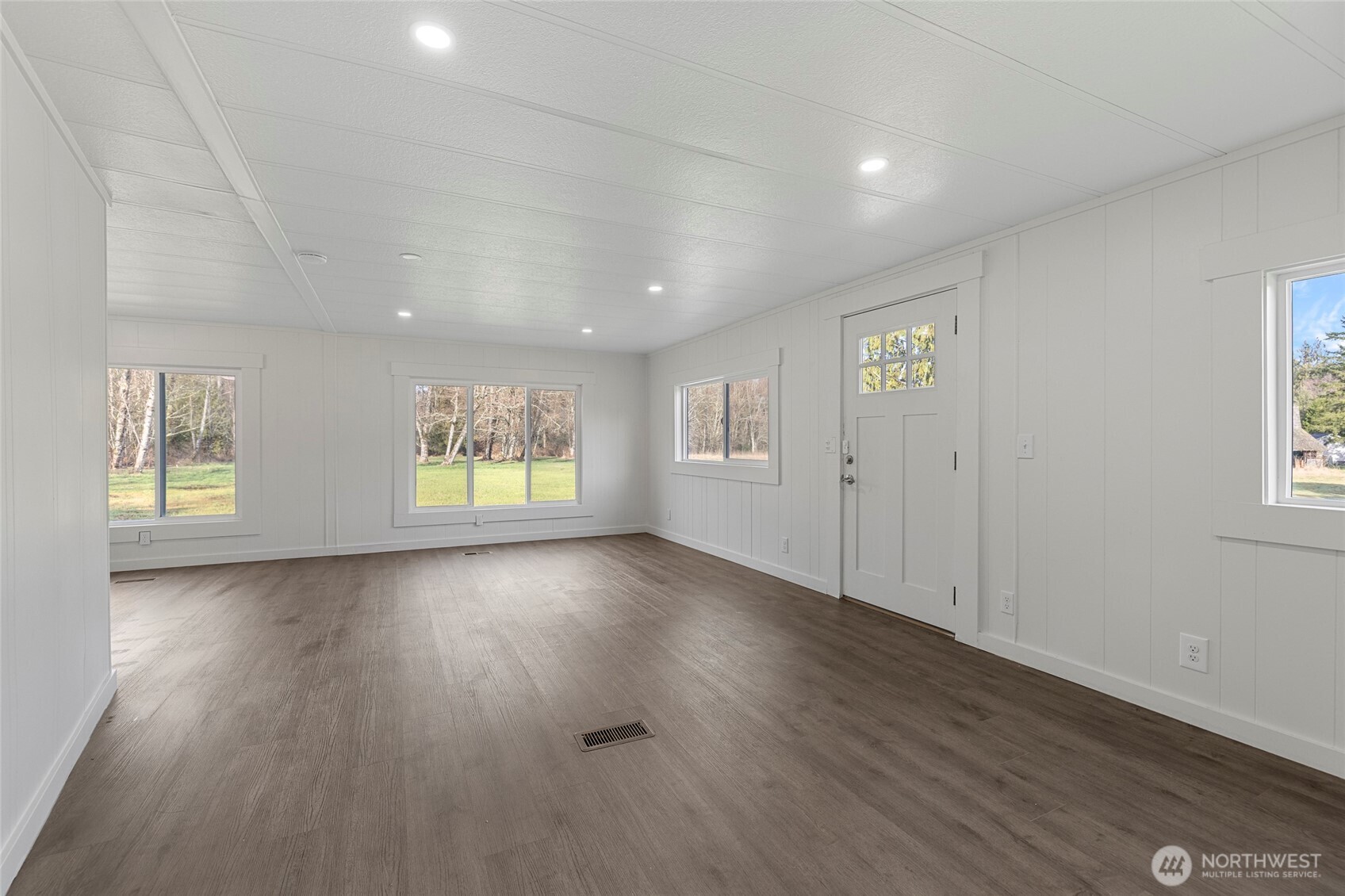 22398 Grip Road Sedro-Woolley, WA 98284 - Photo 2 of 29