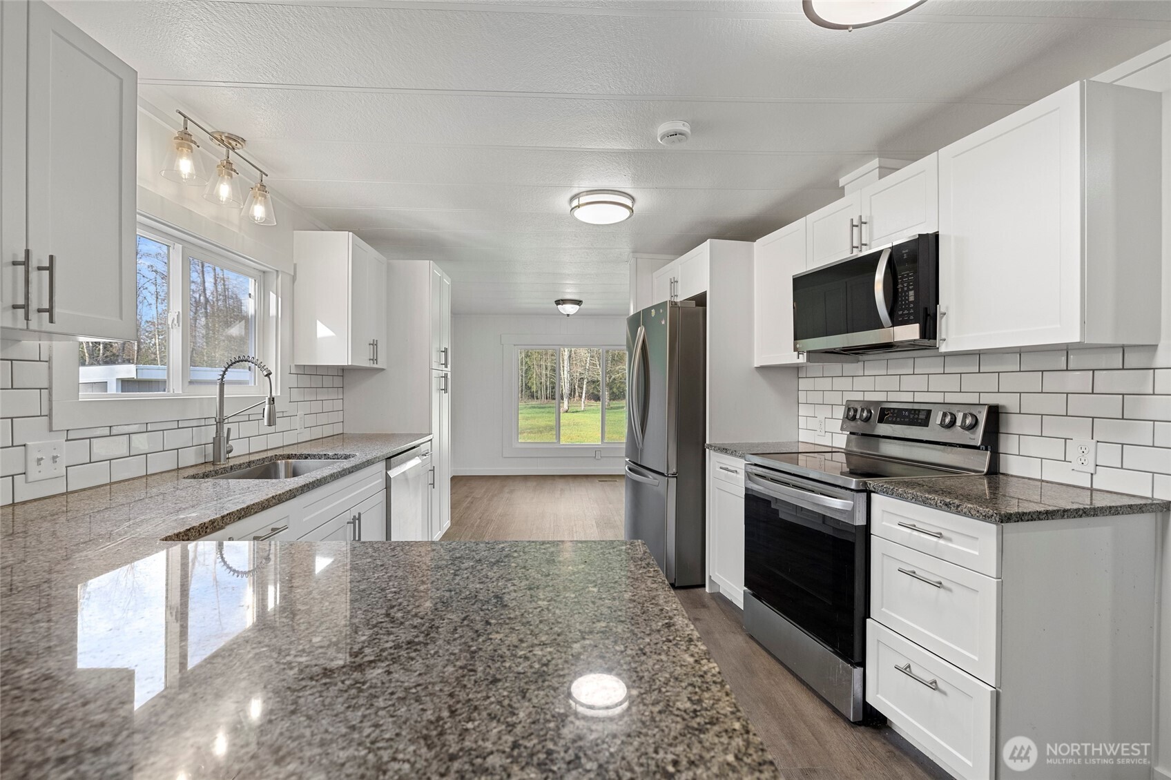 22398 Grip Road Sedro-Woolley, WA 98284 - Photo 3 of 29