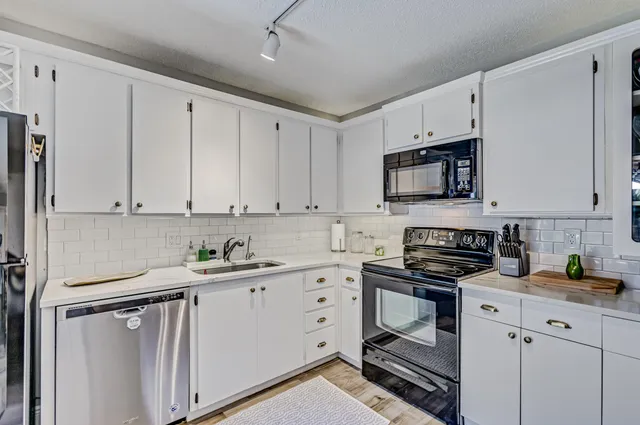 a view of walk in closet