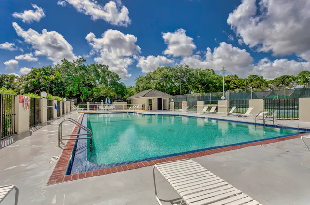 $4,000 | 1209 12th Terrace, Unit 1209, Palm Beach Gardens, FL 33418