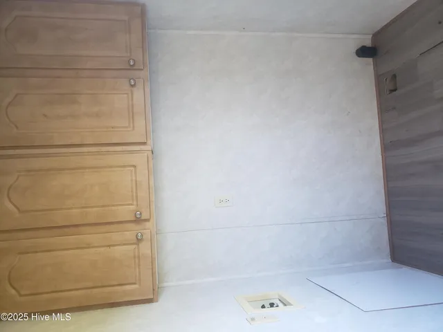 $175,500 | 900 Lakeview Road, La Grange, NC 28551