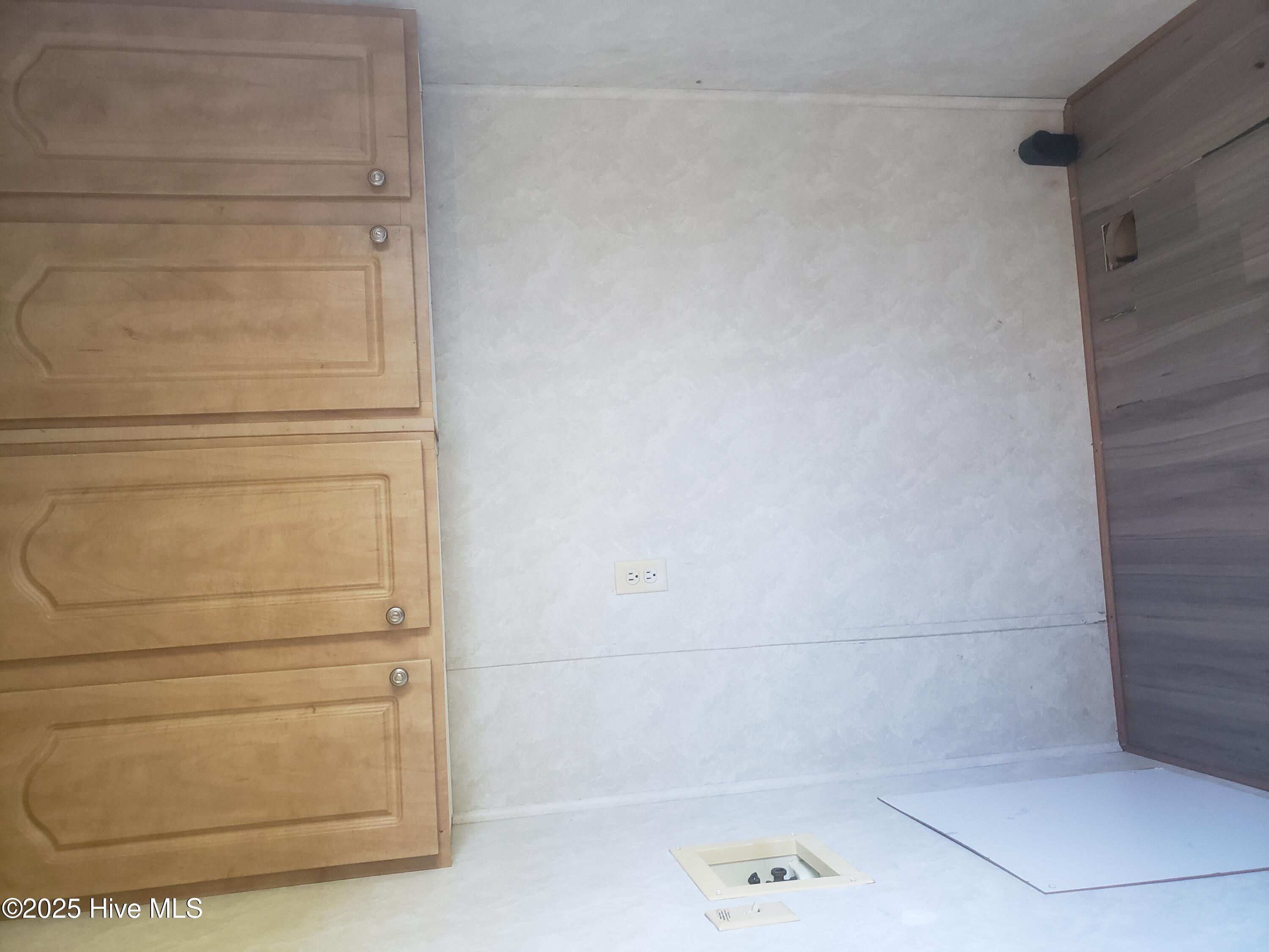 900 Lakeview Road La Grange, NC 28551 - Photo 16 of 33 20250920_113016