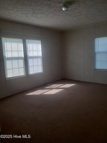 $175,500 | 900 Lakeview Road, La Grange, NC 28551