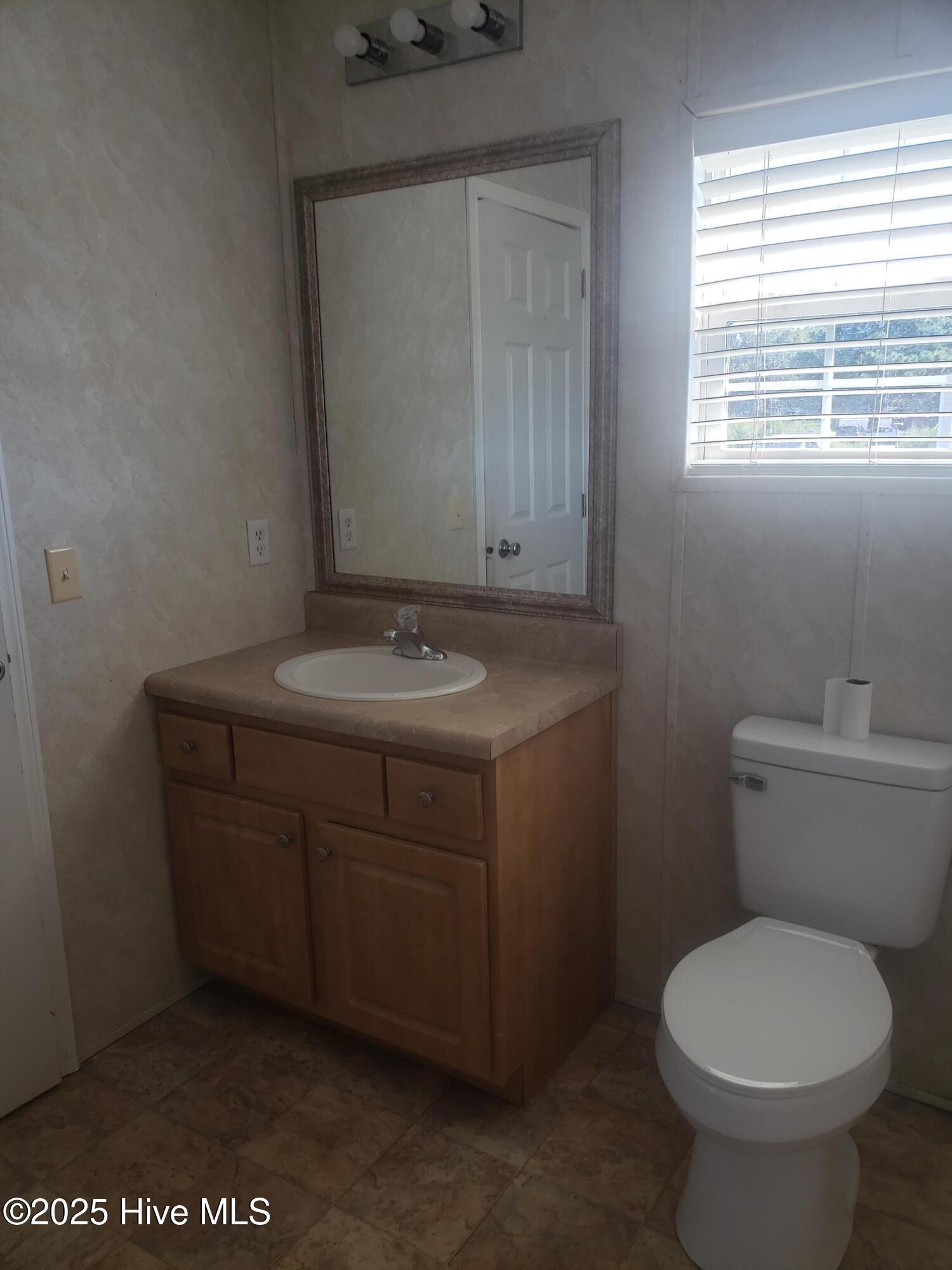 900 Lakeview Road La Grange, NC 28551 - Photo 26 of 33 20250920_113406