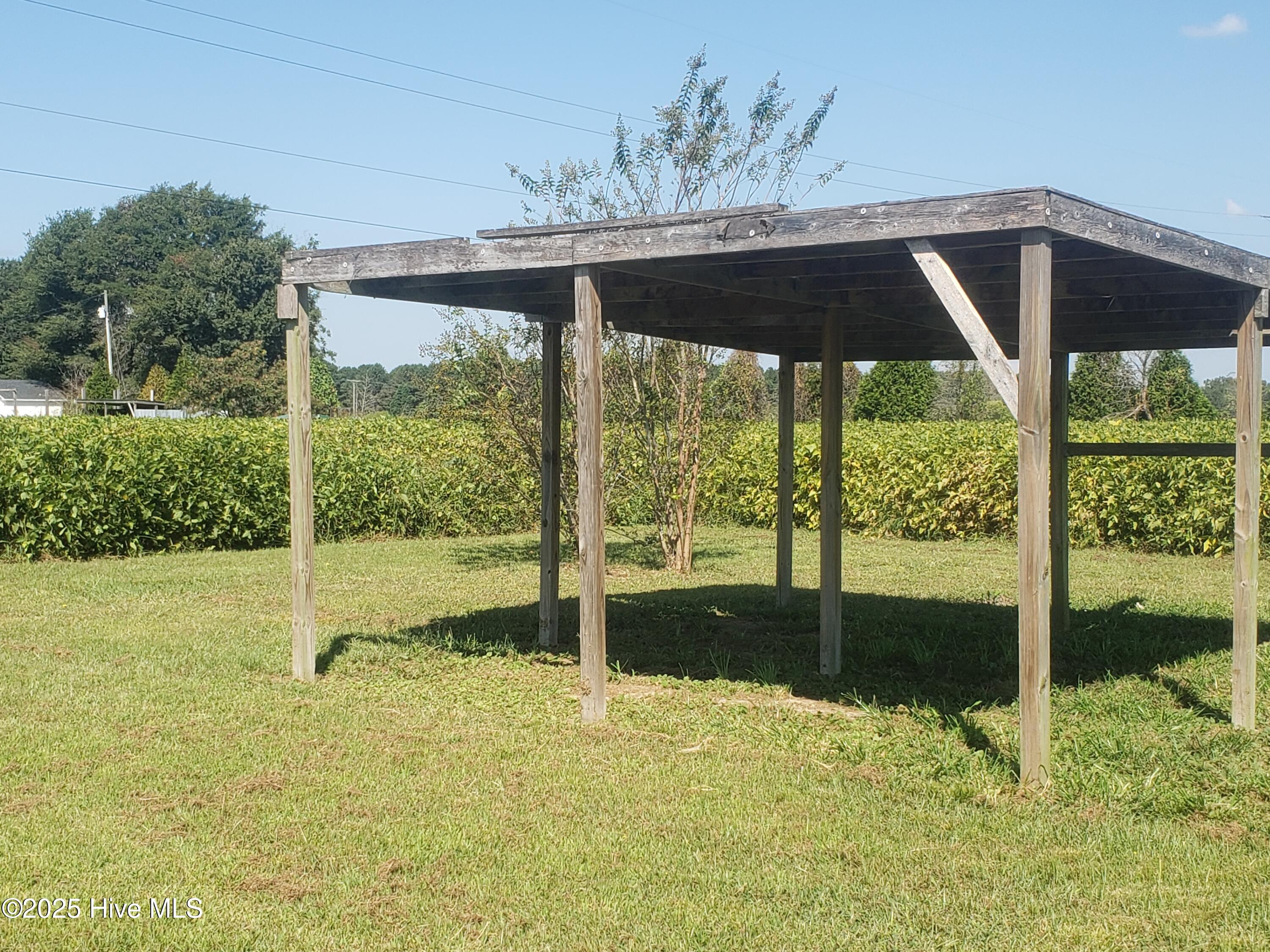 900 Lakeview Road La Grange, NC 28551 - Photo 4 of 33 20250920_112605