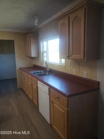 $175,500 | 900 Lakeview Road, La Grange, NC 28551