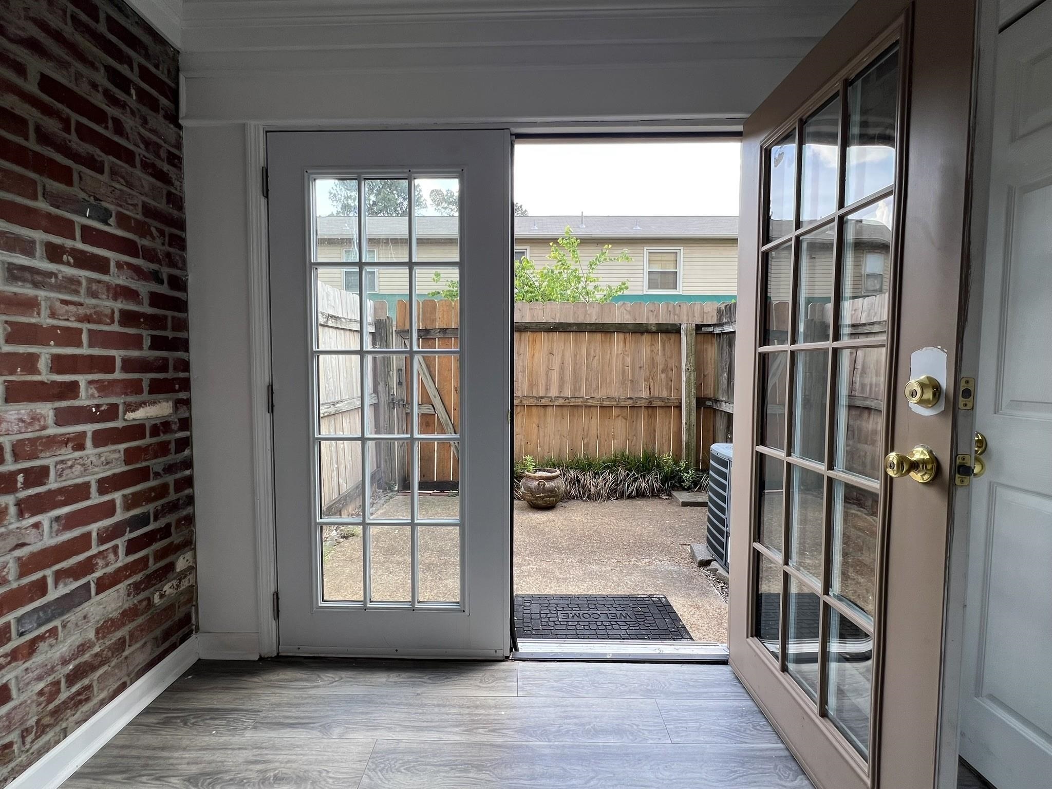 1207 Middle Court, Unit 102 Memphis, TN 38119 - Photo 24 of 31 a view of a room with a large window