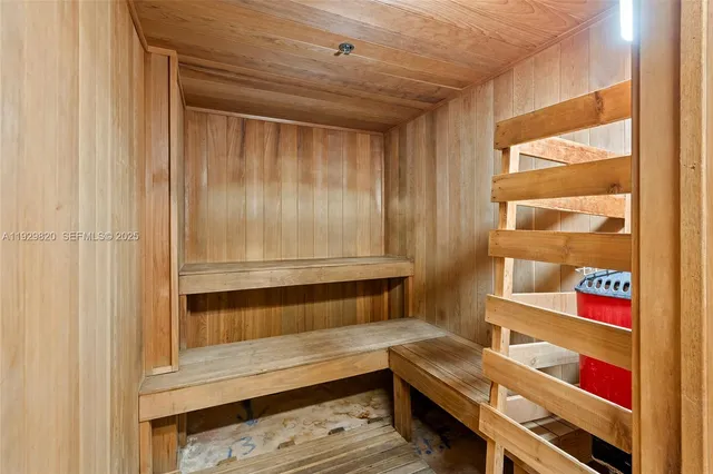 $3,200 | 1155 Brickell Bay Drive, Unit 2605, Miami, FL 33131