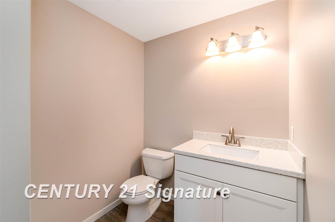 10931 Hackett Road Freeland, MI 48623 - Photo 22 of 38