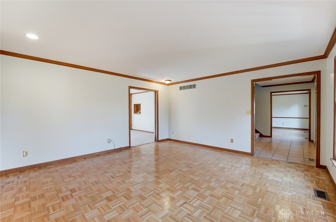 6475 Durban Road Dayton, OH 45459 - Photo 10 of 100 Gallery Image 10