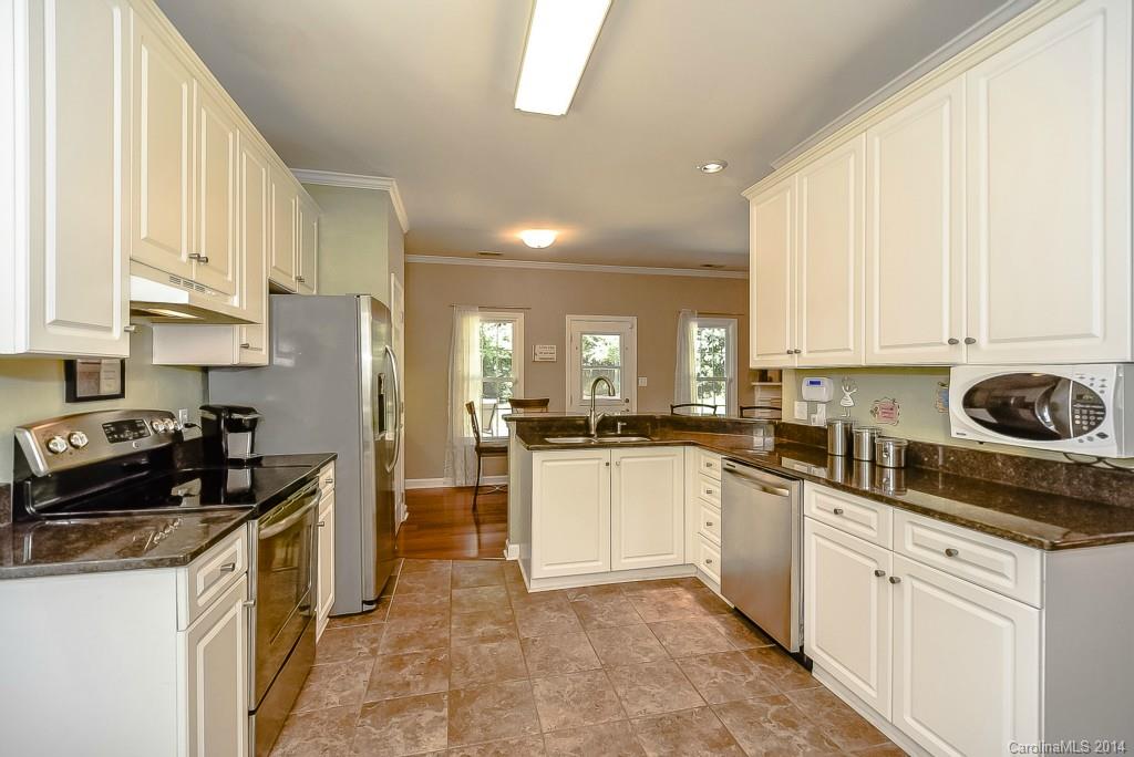 19025 Kailua Circle Tega Cay, SC 29708 - Photo 8 of 24