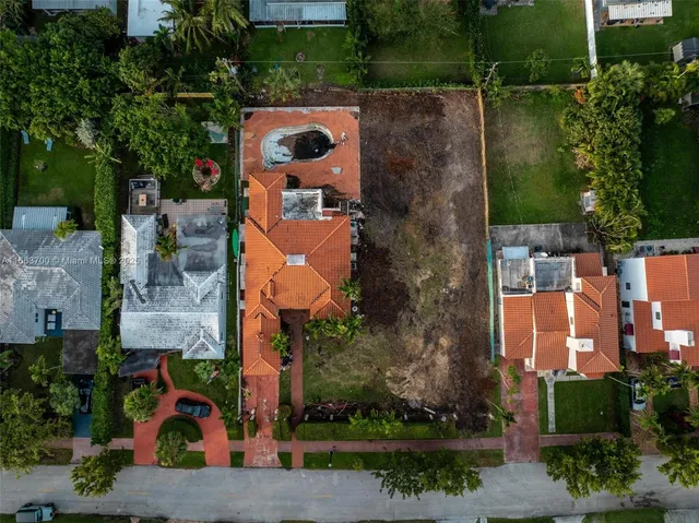 $1,270,000 | 1785 Bay Drive, Miami Beach, FL 33141