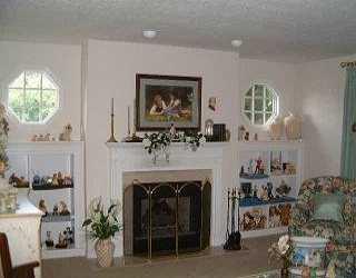 2001 Conway Wallrose Road Economy, PA 15042 - Photo 2 of 8 Living Room.