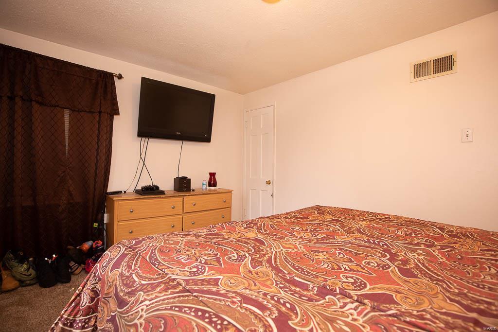 8001 Titus Road St. Louis, MO 63114 - Photo 19 of 31 Gallery Image 19