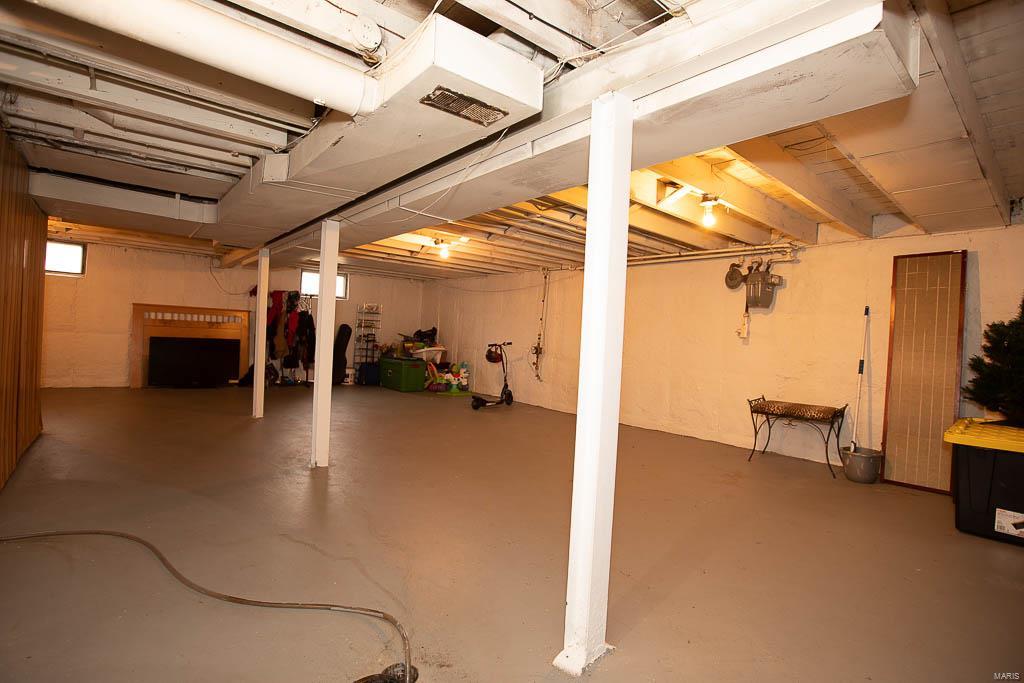 8001 Titus Road St. Louis, MO 63114 - Photo 24 of 31 Gallery Image 24