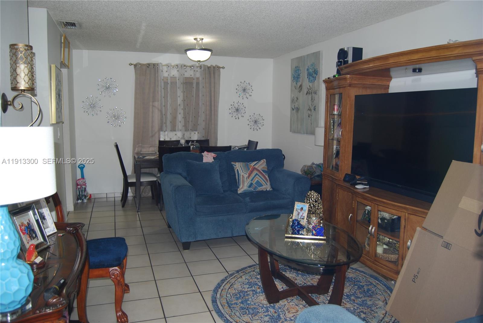950 Southwest 13th Court Miami, FL 33135 - Photo 4 of 10