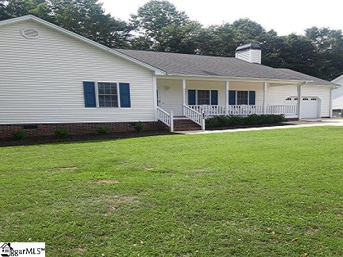 305 Patio Road Easley, SC 29642 - Photo 2 of 27 Gallery Image 2
