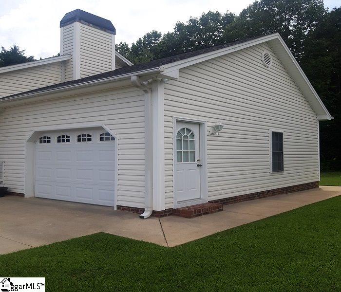 305 Patio Road Easley, SC 29642 - Photo 6 of 27 Gallery Image 6