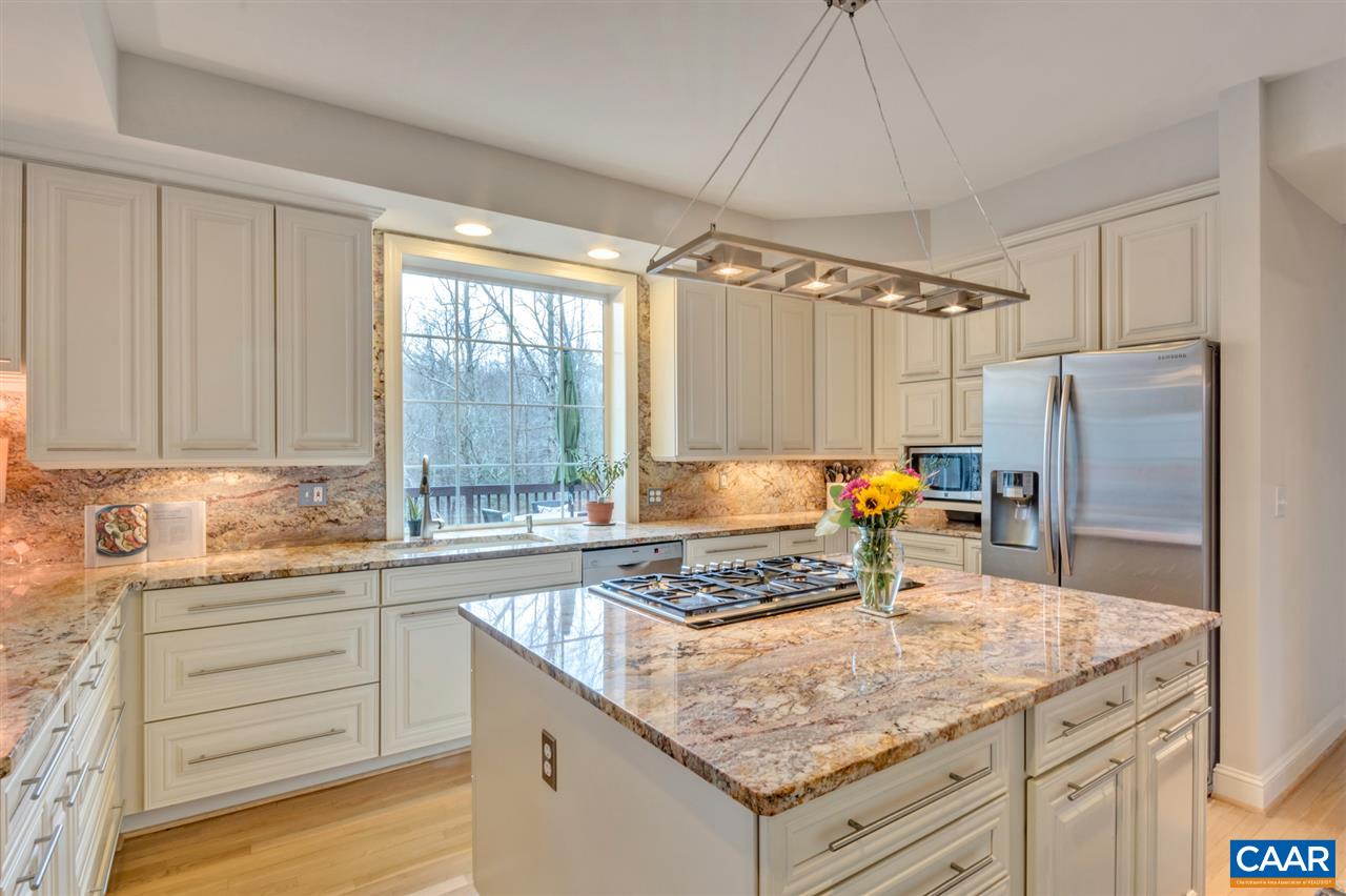 3367 Marsden Point Keswick, VA 22947 - Photo 7 of 38 Gallery Image 7