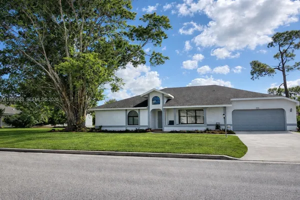 $2,400 | 506 Corinne Drive, Unit 506, Lehigh Acres, FL 33936