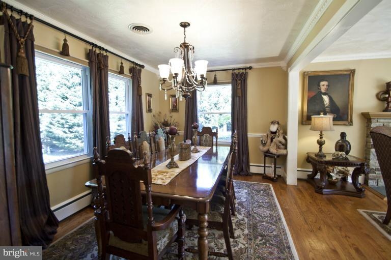 150 Rugby Road Arnold, MD 21012 - Photo 2 of 30 Dining Room