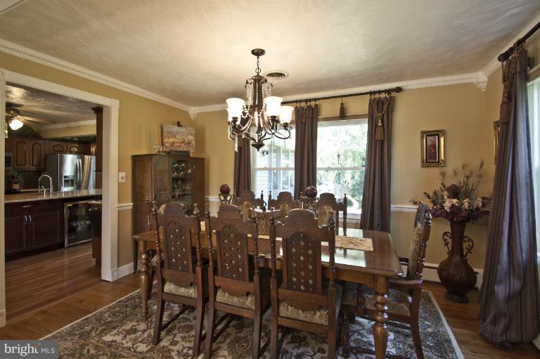 150 Rugby Road Arnold, MD 21012 - Photo 12 of 30 Dining Room