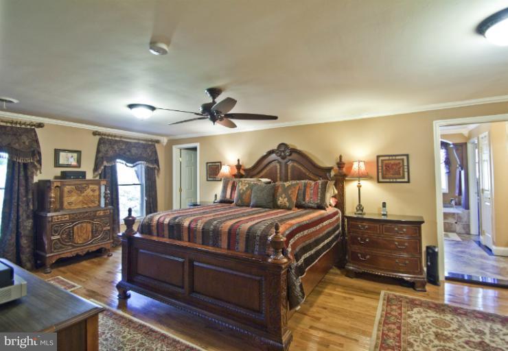 150 Rugby Road Arnold, MD 21012 - Photo 3 of 30 Bedroom (Master)