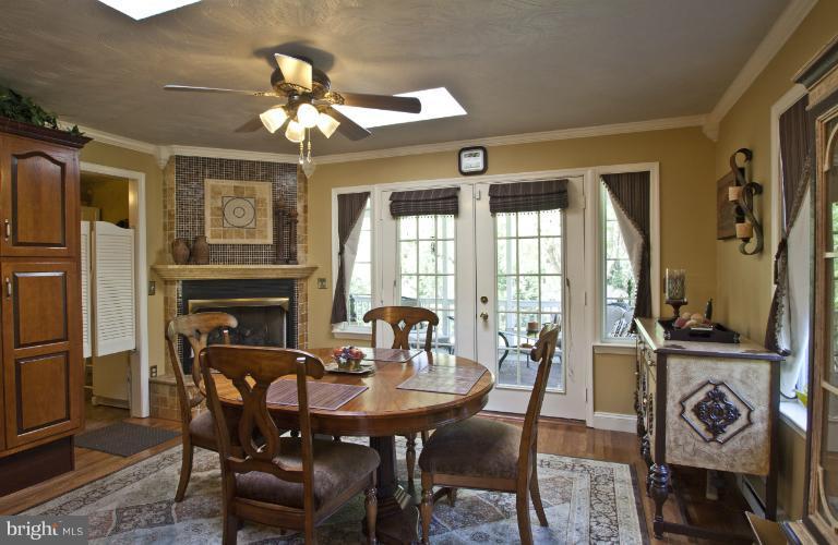 150 Rugby Road Arnold, MD 21012 - Photo 21 of 30 Kitchen