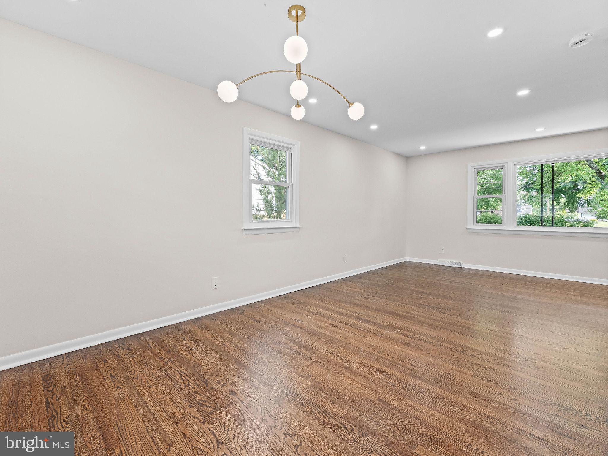 20 Rockland Road Ewing, NJ 08638 - Photo 8 of 27