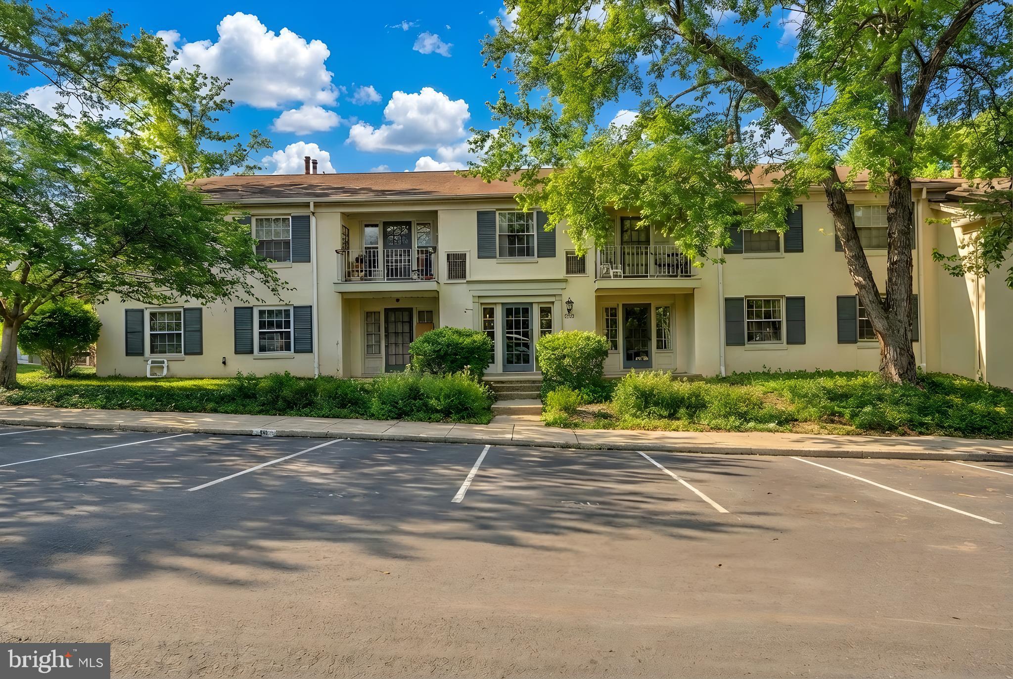 5902 B Queenston Street, Unit 505 Springfield, VA 22152 - Photo 1 of 36